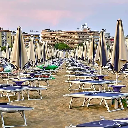 Welcoming With Big Terrace By Beahost Hotel 3*