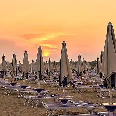 Welcoming With Big Terrace By Beahost 3*