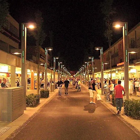 Welcoming With Big Terrace By Beahost 3* Bibione